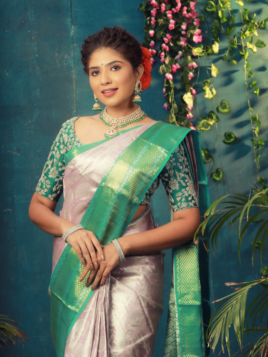 Saree drape